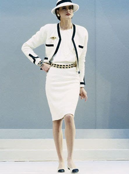 chanel vintage tailleur|gabrielle Chanel style.